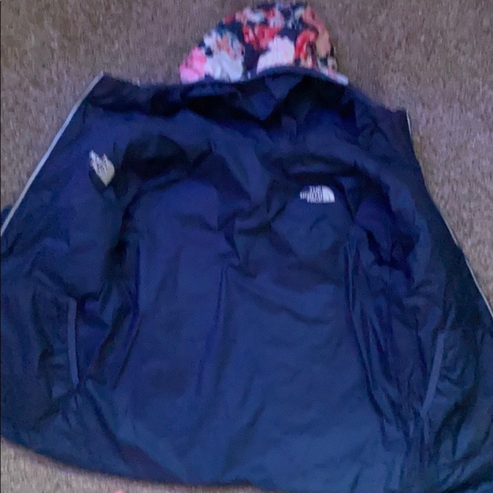 Reversible north face - Picture 2 of 2